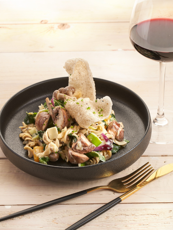 Pasta Funghi met Kroepoek Truffel